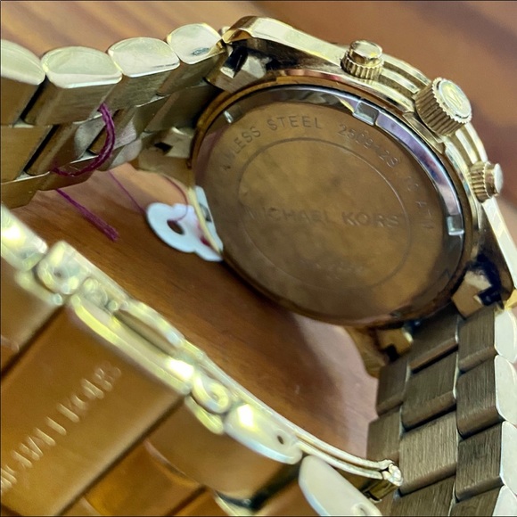 NWOT Michael Kors Watch - Picture 6 of 6